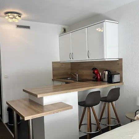 Arley- Large Beach, Center, Swimming Pool- Appartement